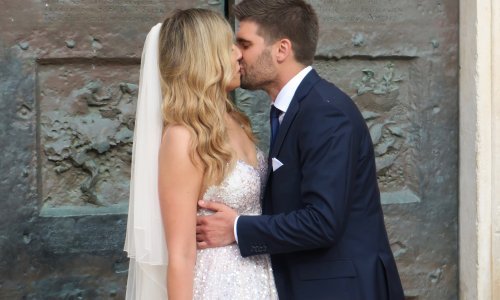 Veliki dan za kćer bivšeg premijera: Pogledajte tko je sve došao na vjenčanje Brune Sanader na Hvaru