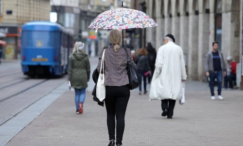 Još hladnije uz kišu i grmljavinu, ali čini se da vikend donosi dobre vijesti...