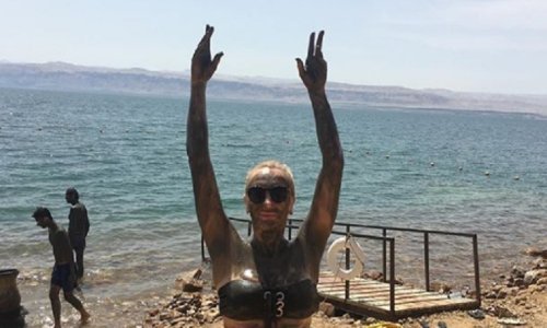 Prepoznajete li zanosnu glumicu snimljenu na Mrtvom moru?