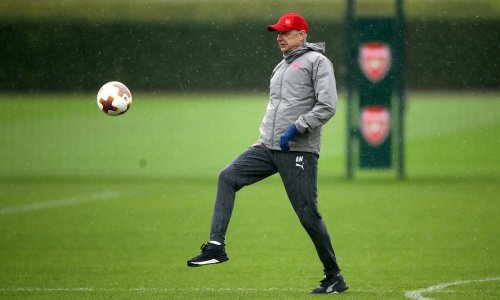 Wenger sa 69 godina zaigrao nogomet i oduševio: Svi pričaju o njegovom duelu sa Zidaneom