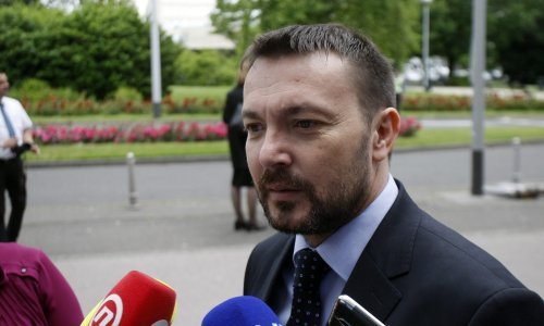 Bauk predlaže da Vlada uredbom riješi pitanje besplatnog trajektnog prijevoza za djecu