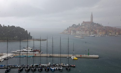 [VIDEO] Potop na zapadu Hrvatske: Medulin i Rovinj pod vodom, Mirna narasla na gotovo 5 metara