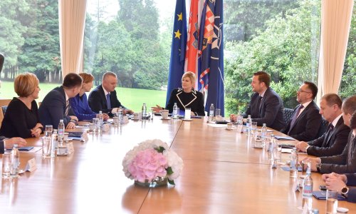 Grabar-Kitarović: Važno je stvarati privlačnu ulagačku i poslovnu klimu u Hrvatskoj