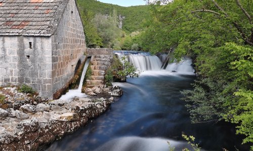 Za ovaj jadranski biser niste nikad čuli, a već generacijama čuva dalmatinsku tradiciju od zaborava