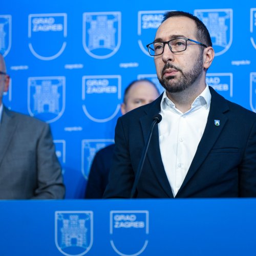 Zagreb: Tomislav Tomašević održao je konferenciju za medije na temu štrajka u ZET-u i Holdingu