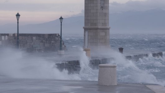 Mogla je to ispasti suhoparna gnjavaža, ali HRT-ov serijal Vjetrovito pun je pogodak