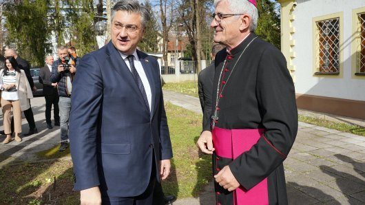 U Banjoj Luci zaređen novi biskup don Željko Majić, na ceremoniji bio Plenković