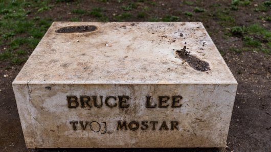 U Mostaru nestao kip Brucea Leeja, traje policijska istraga