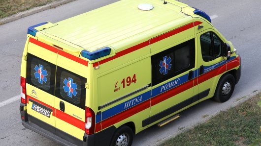Sudar dvaju automobila, četvero ozlijeđenih