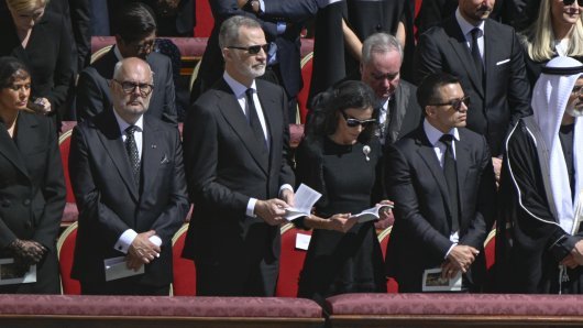 OPROŠTAJ S PAPOM