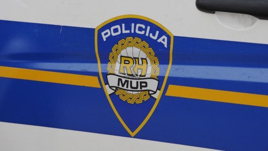 Vozač motocikla u besvjesnom stanju prevezen u riječku bolnicu