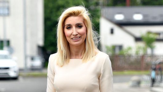 Što je doktorat bez malo šljokica? Fani Kerum okićena brendovima