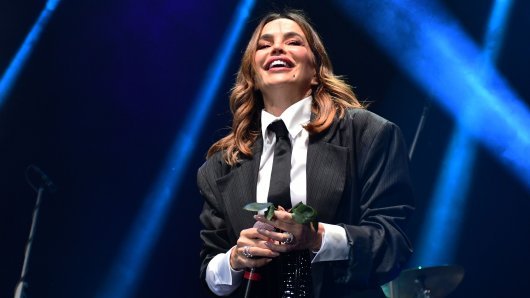 Mali šok za publiku: Severina nosi kombinaciju modnog dodatka i sigurnosnog pojasa