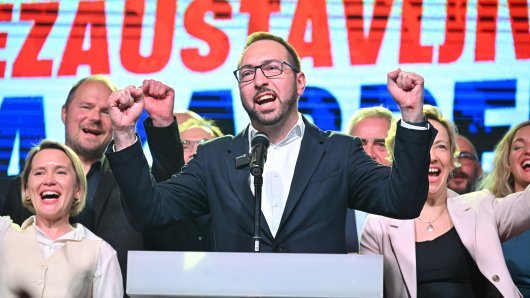 NOĆ U TVORNICI