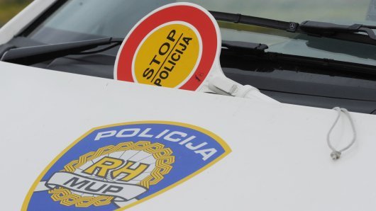 Stranac dostavljao hranu, Varaždinac ga napao, drugog srušili s bicikla