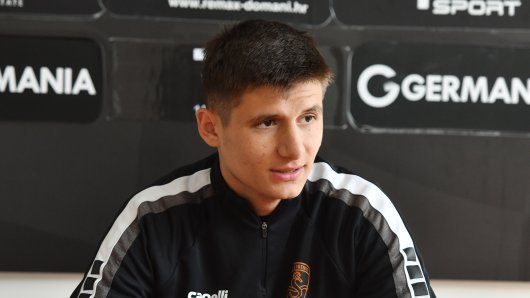 BLIZU MAKSIMIRA