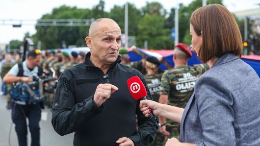VOJNI SPEKTAKL