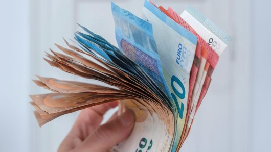 Dvoje osumnjičenih za krivotvorenje novca u Rijeci i Ogulinu