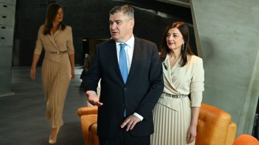 KRALJEVSKA ELEGANCIJA