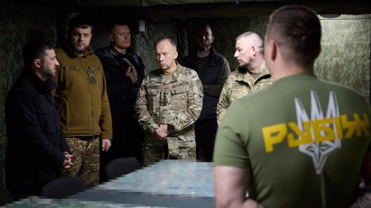 Volodimir Zelenski u posjetu trupama kod Pokrovska