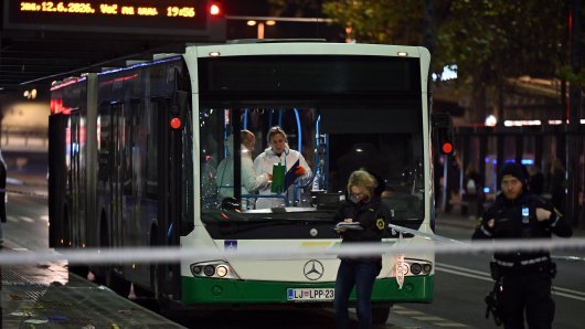Brutalan napad u centru Ljubljane: Izboden vozač autobusa, bore mu se za život
