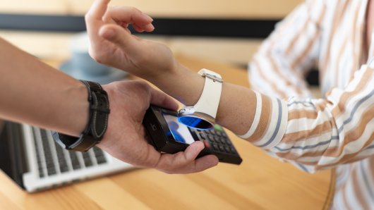 NI NE TREBA VAM NOVČANIK