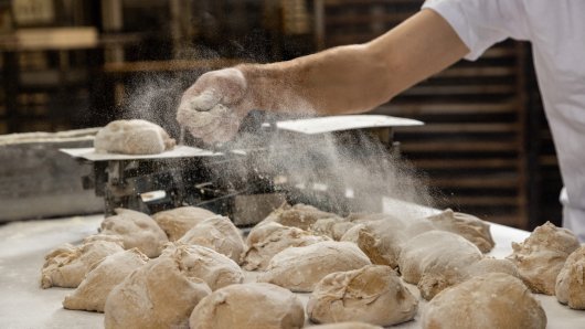 Zašto je kruh i dalje kralj stola? Psihologija hrane koju realno - svi volimo