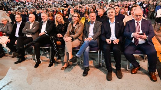 Plenković, Jandroković, Božinović... Pogledajte tko je sve bio na koncertu klape Intrade