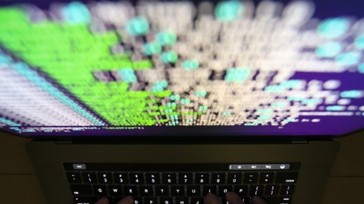 DIREKTORSKO UPOZORENJE