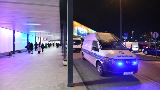 Evakuiran shopping centar kod Varaždina: Lažna dojava o bombi stigla u vrijeme najveće gužve