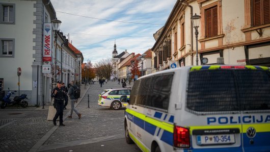 Napad nožem u školi: Mladić posjekao učenicu po licu i leđima