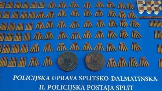 Muškarac pao s preko 700 komada streljiva: Bio je opremljen i za puške i pištolje