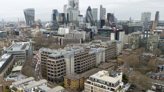 sporno veleposlanstvo