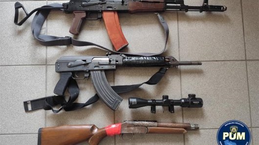 FOTO Mladić usred noći glasno puštao glazbu: Policija mu pronašla tri puške