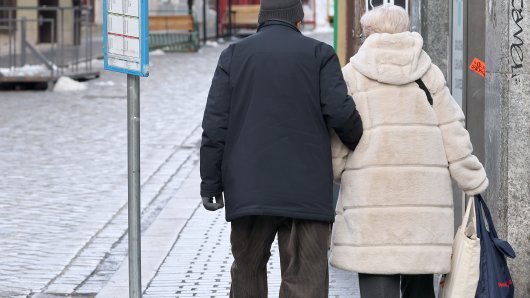 Umirovljenici u pojedinim slučajevima moraju dostaviti potvrde o životu - ilustracija