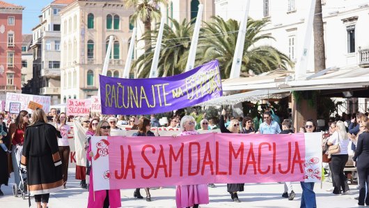 Jubilarni 10. Marš za prava žena u Splitu