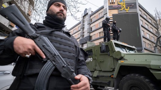 Naoružani policajci u Teheranu