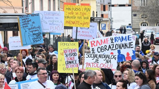 Prosvjed šest sindikata na Europskom trgu u Zagrebu