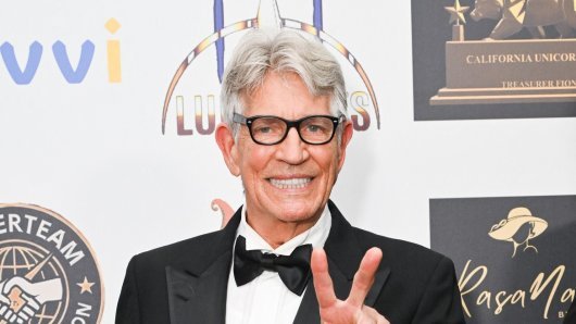 ERIC ROBERTS