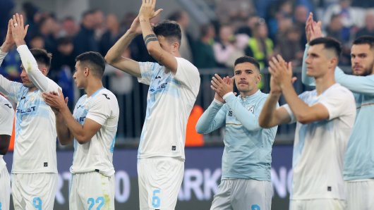 STIŽE NA MAKSIMIR