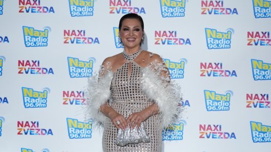 Nina ima odličnu haljinu, ovo je jedno od njezinih uspjelijih glamuroznih izdanja