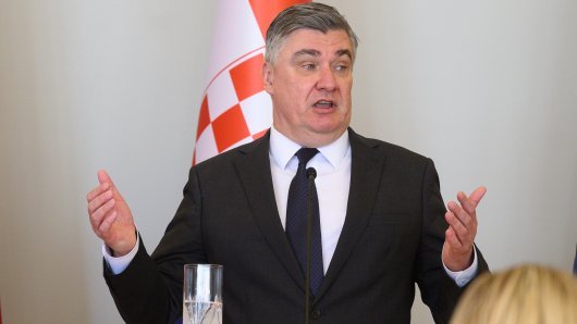 tko je u prau?