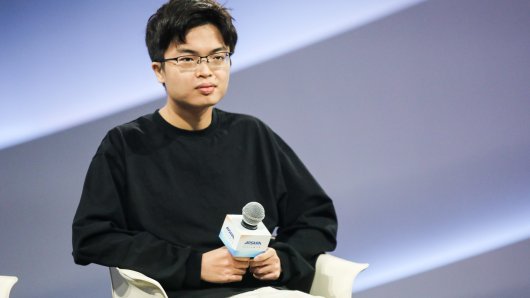 MOONSHOT AI