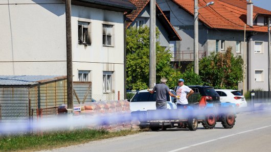 STRADALI OTAC I DVOJE DJECE