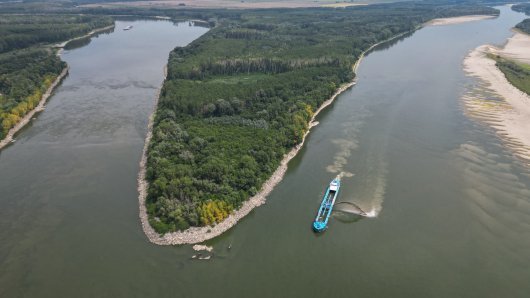 Jaružalo na mjestu gdje se Dunav račva na rukavac Bala i Stari Dunav