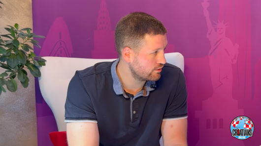 uz pomoć AI