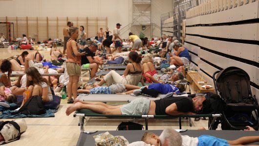 Evakuirani građani u dvorani Ribnjak