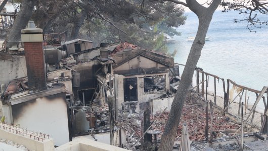Posljedice požara u Omišu