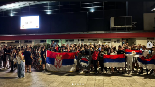 Mladi veličaju Ratka Mladića