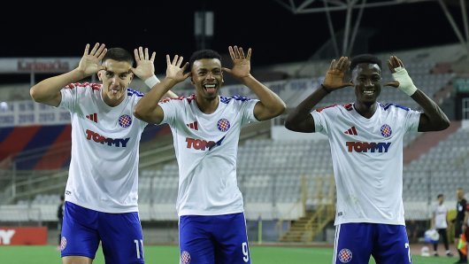 Dalisson odveo Hajduk na prvo mjesto, pogledajte gol i isključenje igrača Slavena